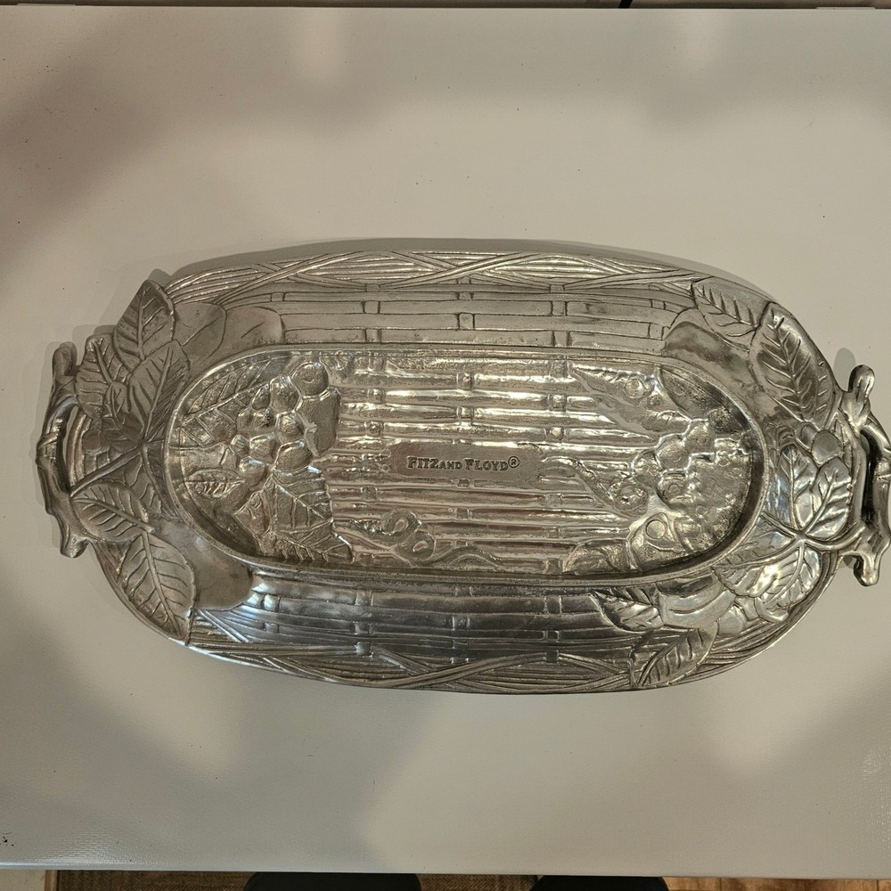 Fitz and Floyd Cast Aluminum Fruit Basketweave Oval Serving Tray with Handles - Picture 6 of 7